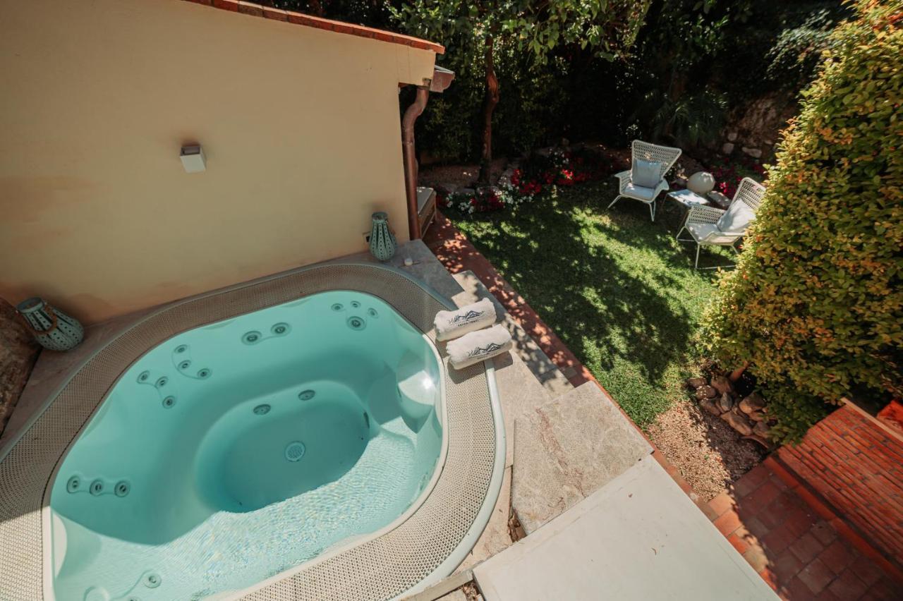 Private Villa At Villa Al Duomo ตาออร์มินา ภายนอก รูปภาพ
