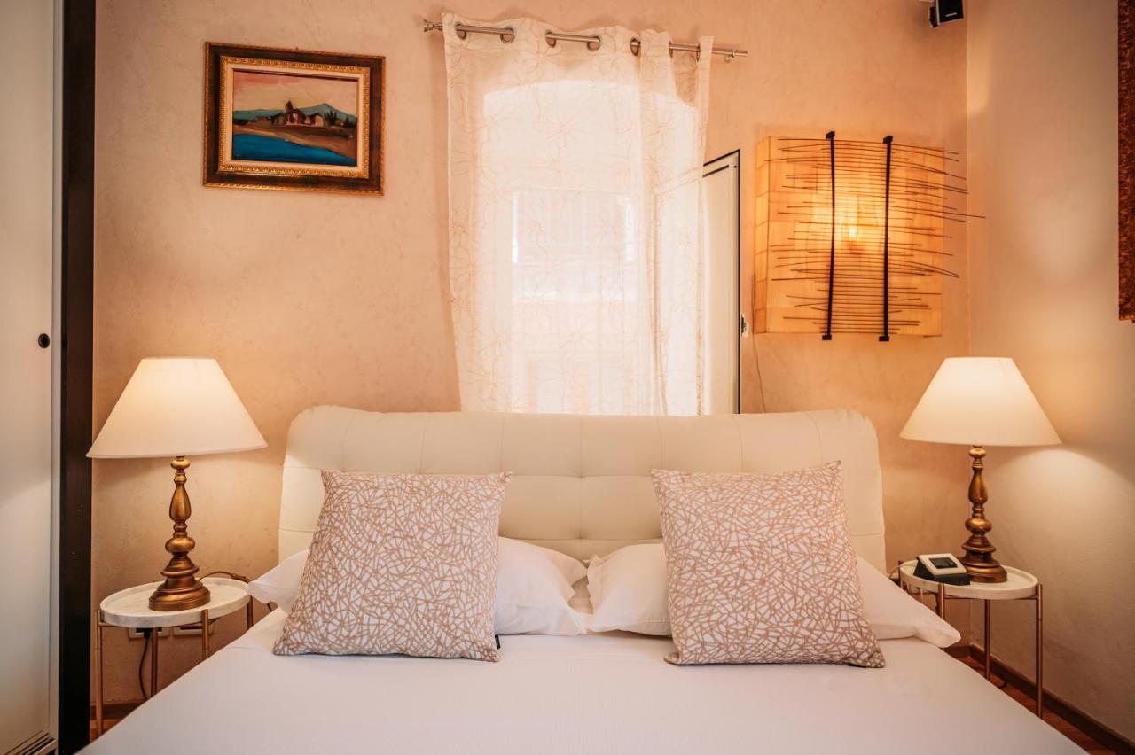 Private Villa At Villa Al Duomo ตาออร์มินา ภายนอก รูปภาพ