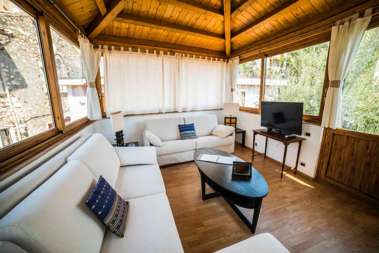 Private Villa At Villa Al Duomo ตาออร์มินา ภายนอก รูปภาพ