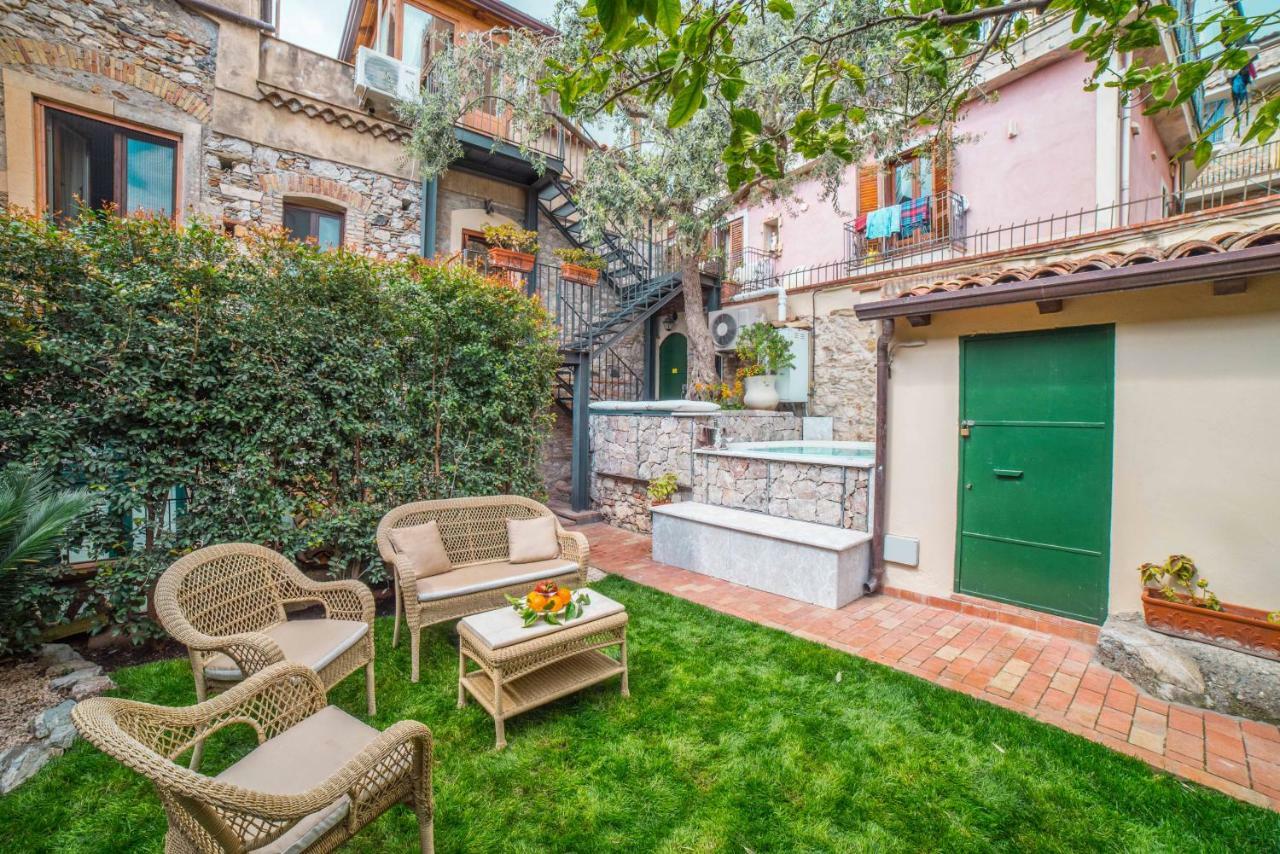 Private Villa At Villa Al Duomo ตาออร์มินา ภายนอก รูปภาพ